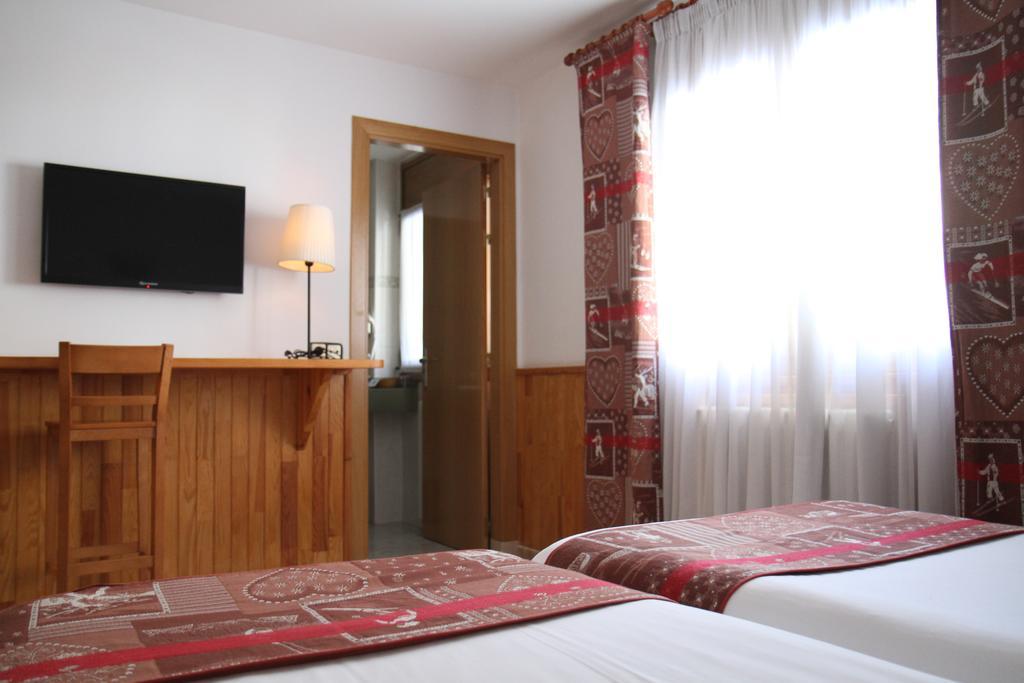 Hotel Bruxelles Soldeu Buitenkant foto